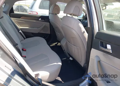 2016 Hyundai Sonata Sport z USA, uszkodzony, nr VIN 5NPE34AF0GH296965